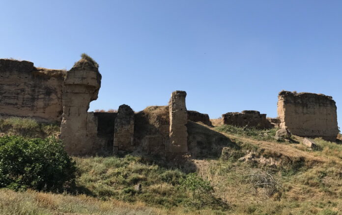 Restos del Castillo de Lora del Río