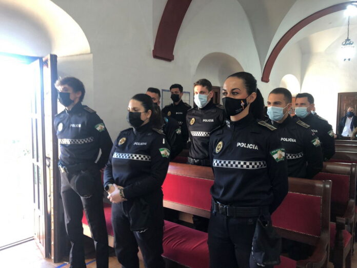 Toma de posesión de los nuevos 10 agentes de la Policía Local de Lora del Río