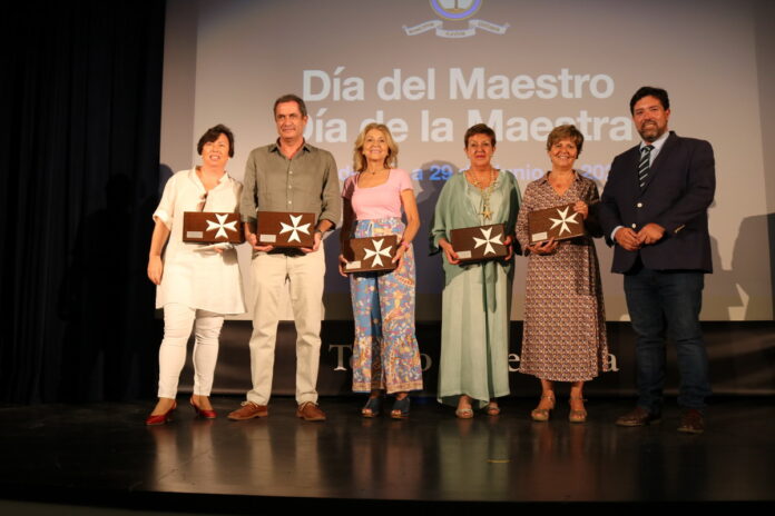 El Teatro Cine Goya de Lora del Río acoge la III Gala del Maestro y de la Maestra así como el reconocimiento a los mejores expedientes académicos del curso escolar 2021-22