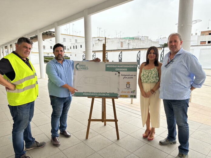 El Ayuntamiento de Lora del Río invierte más de 275.000 euros en un plan de mejoras de los colegios, con un total de 120 jornales de mano de obra