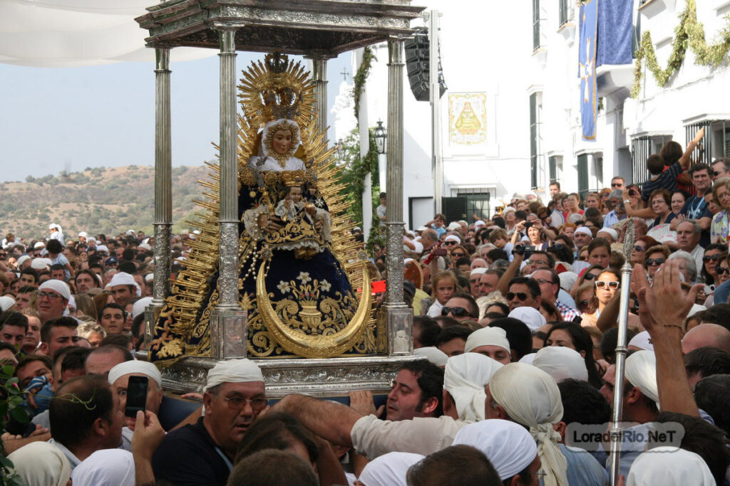 La Virgen de Setefilla prolongará su estancia en Lora del Río